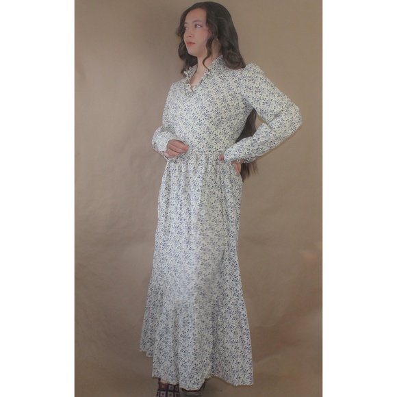 Vintage Dresses & Skirts - (171) vtg 1970s handmade calico print daisy summer dress